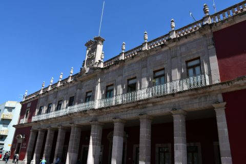 miércoles 15 de mayo en punto de las 14:00 horas, en el salón Cabildo, ubicado en Palacio Municipal de Aguascalientes
